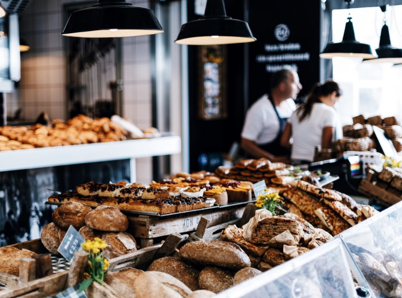 boulangerie-VILLENEUVE D ENTRAUNES-min_bakery_bread_food_market_pastries_shop_store-1169705